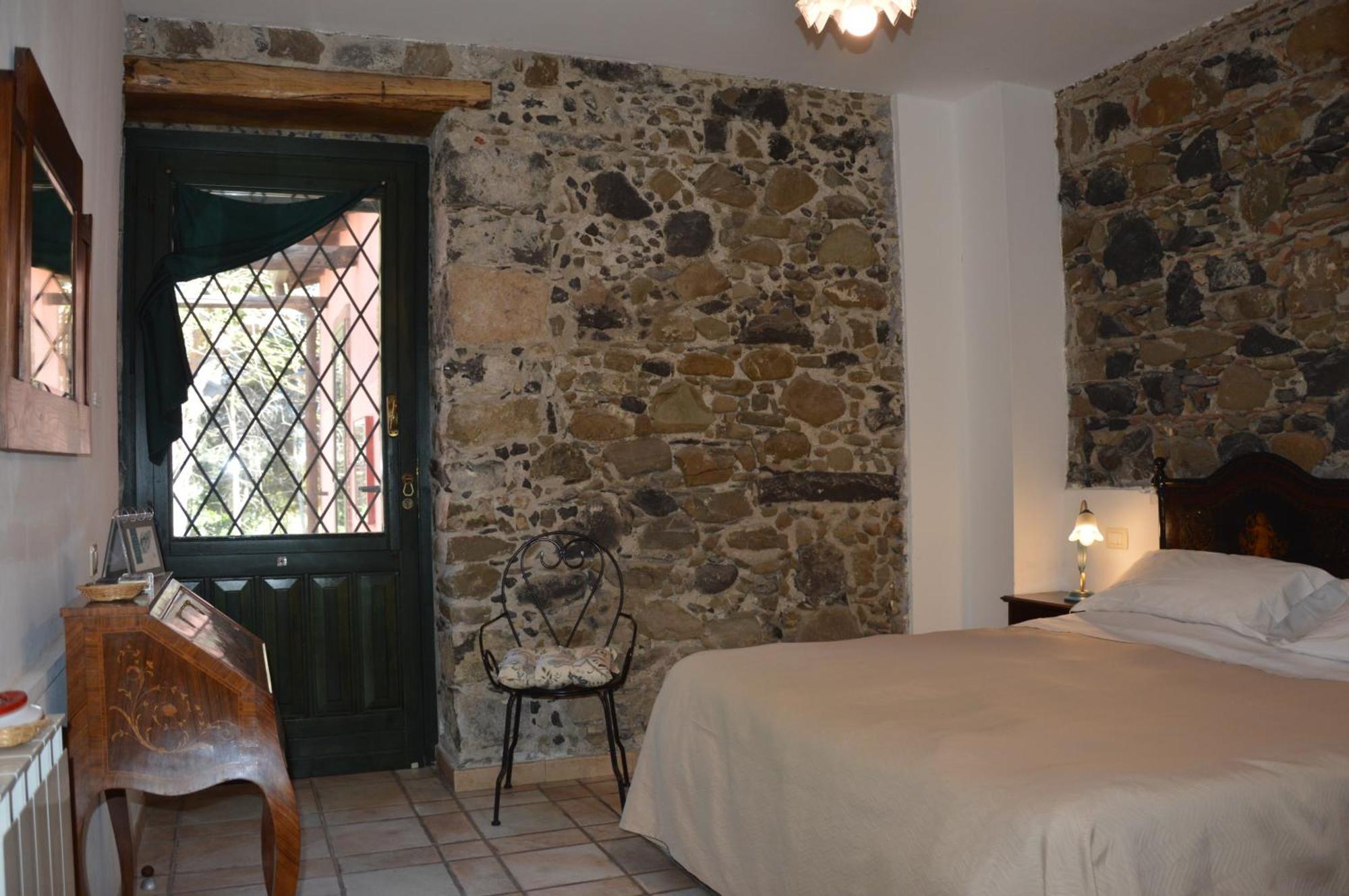 Antico Borgo Etneo Country Hotel カラタビアーノ エクステリア 写真