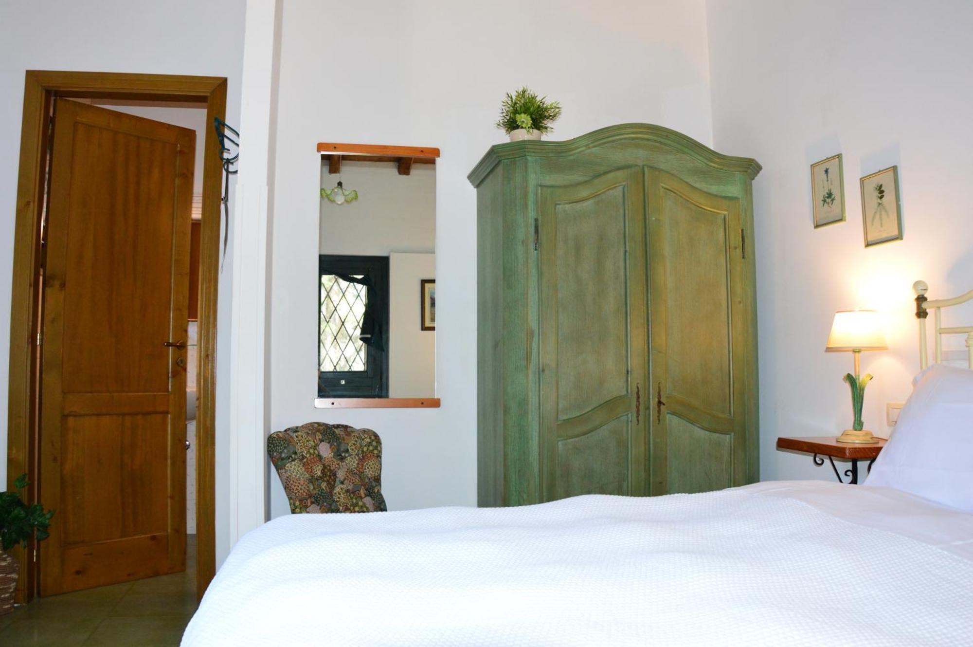Antico Borgo Etneo Country Hotel カラタビアーノ エクステリア 写真